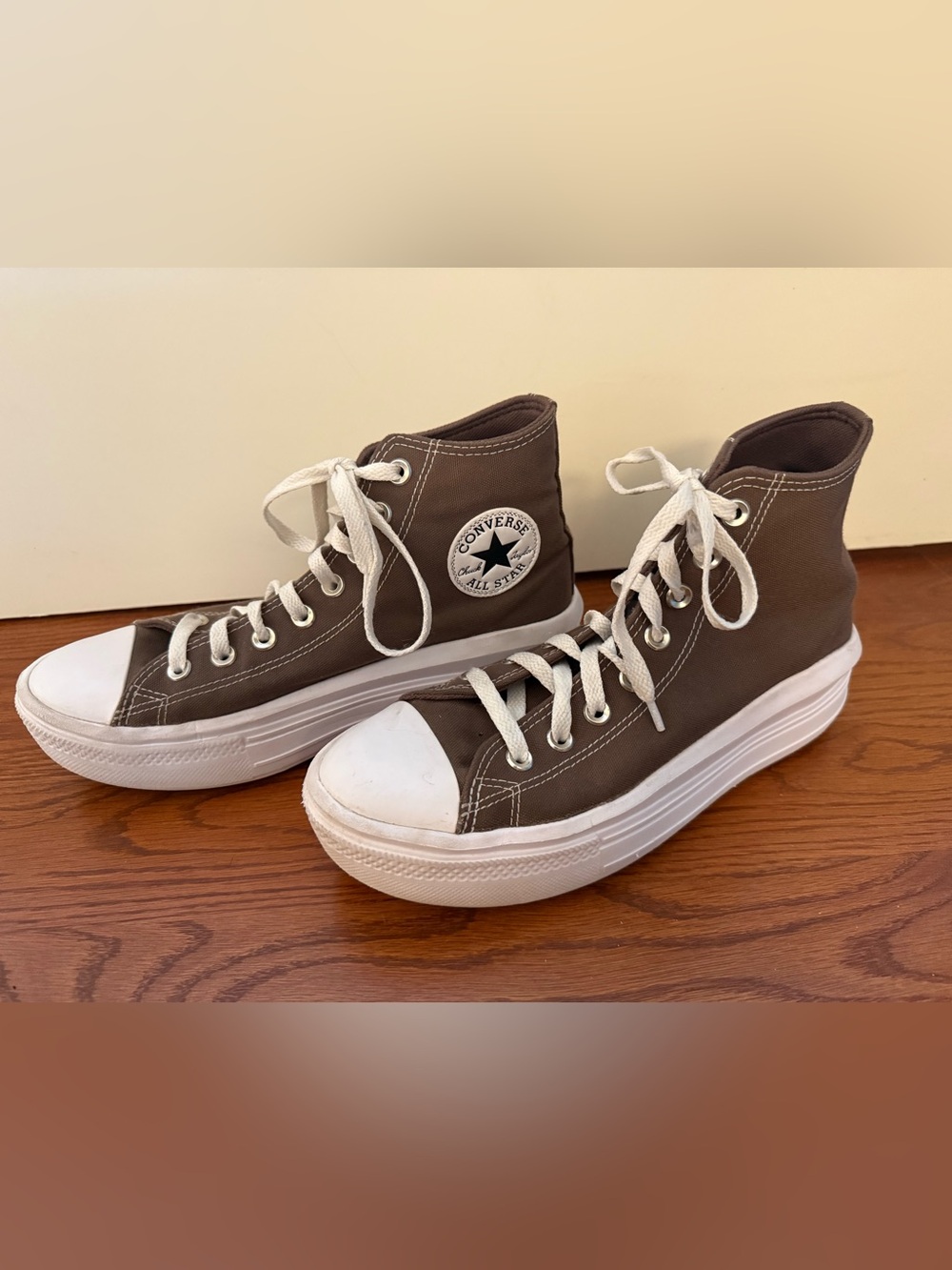 Converse Chuck Taylor All Star Move Platform High Tops Taupe Women’s 9.5